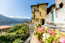 L'albergo Diffuso Cà Spiga a Lglio sul Lago di Como